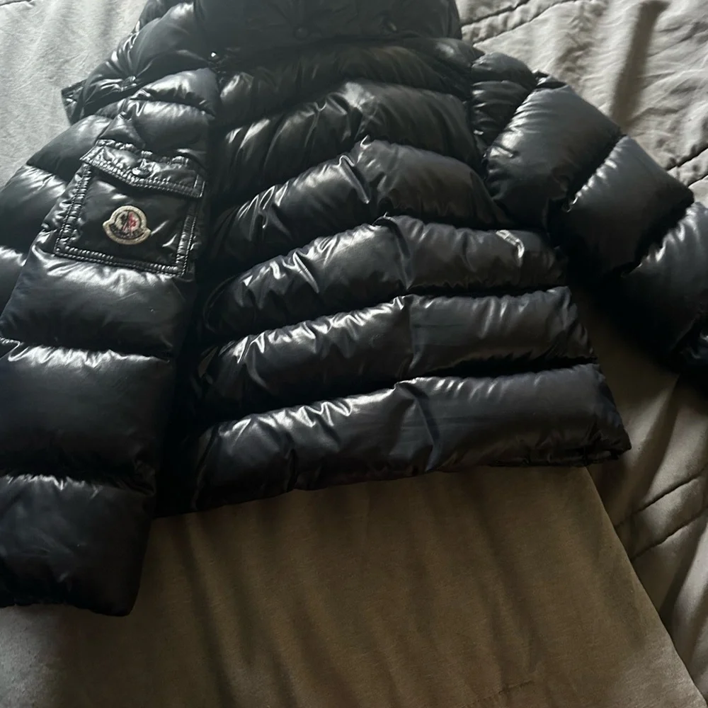 Moncler Shiny Dark Gray Puffer Jacket size 3 but fit like a 2T - Picture 2 of 6